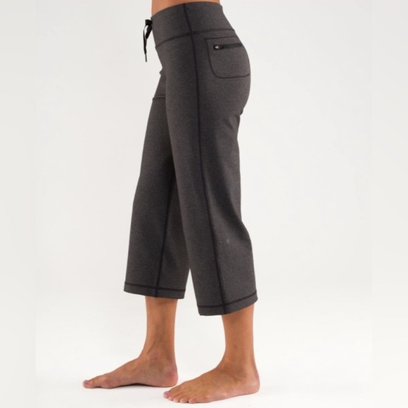 lululemon athletica Relaxed Fit Crop II Pants - Picture 1 of 6